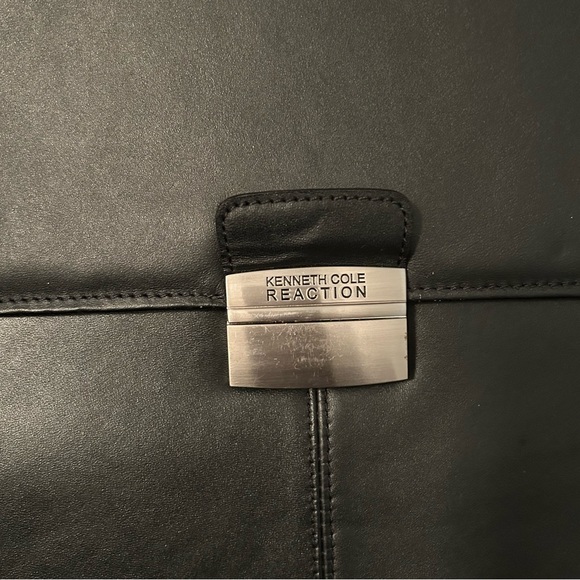 KENNETH COLE REACTION LEATHER BRIEFCASE - Picture 7 of 8